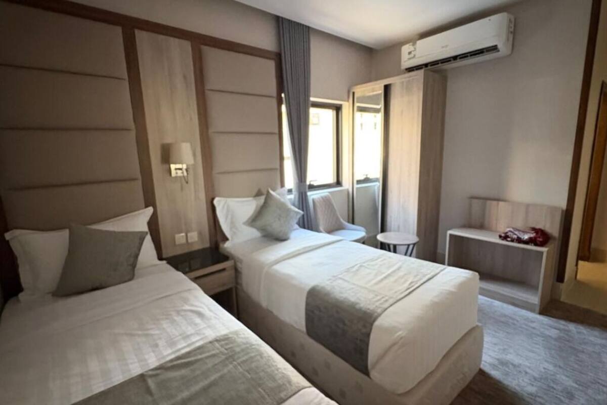 Standard-Doppelzimmer, Stadtblick | Schreibtisch, kostenloses WLAN