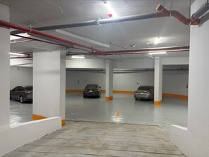 Free self-parking - SUQYA TAIBA (Madinah)