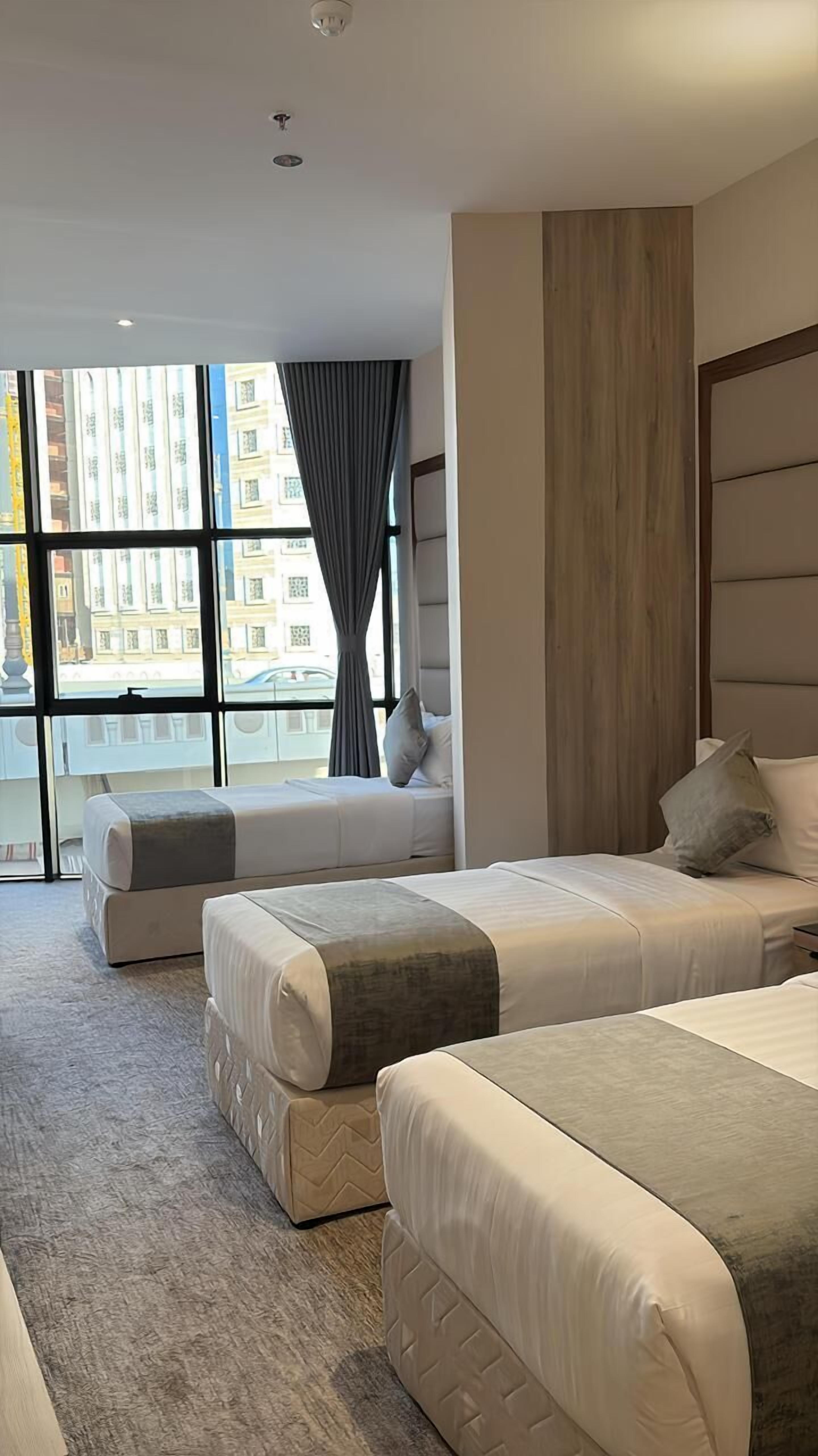 Standard Double Room, City View | Desk, free WiFi