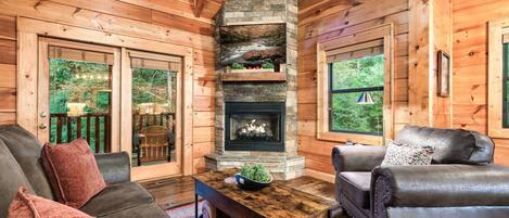 Televisie en een open haard