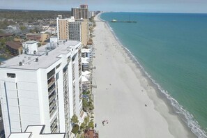 On the beach - Oceanfront 2BR- Outdoor Pool- Brigadune I 1D (Myrtle Beach)