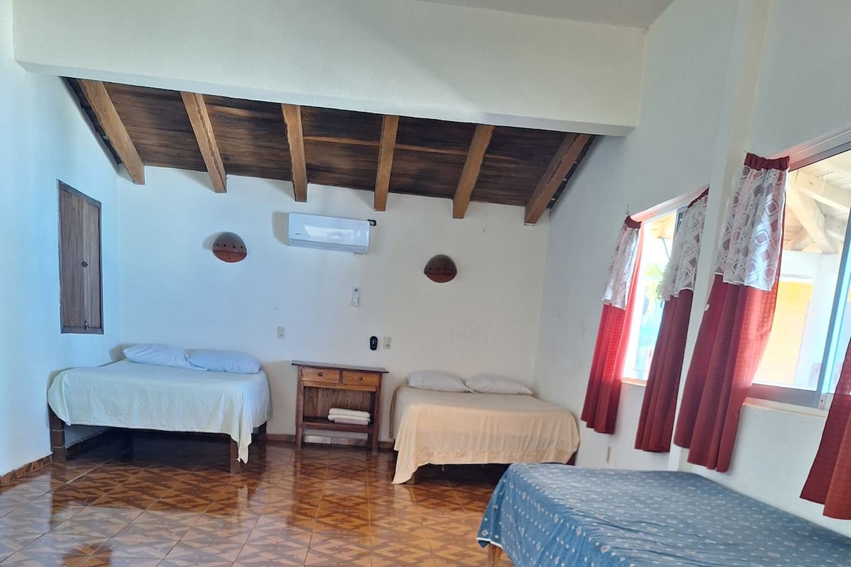 Basic Room, Balcony, Beach View