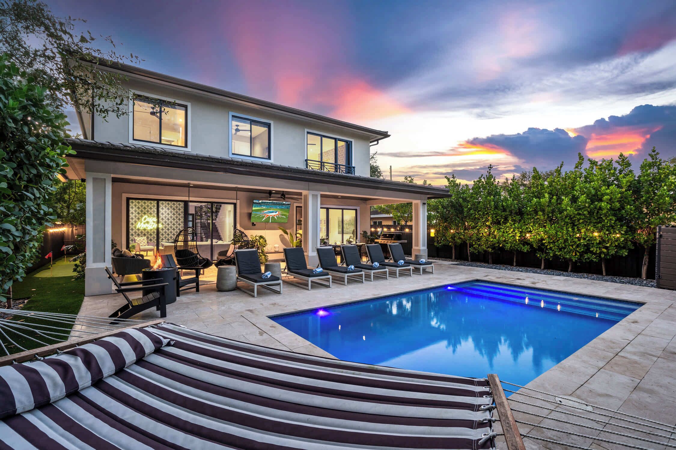 Outdoor pool, a heated pool