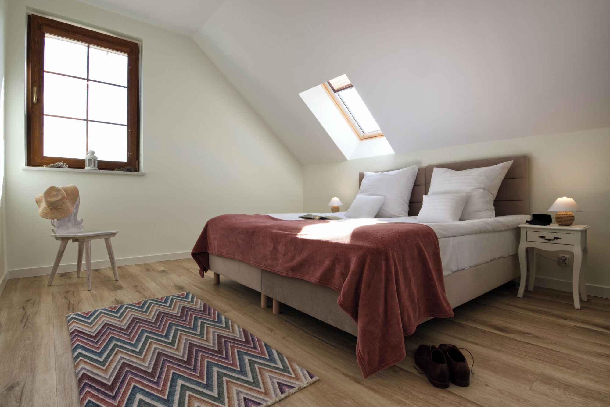 3 chambres, fer et planche à repasser, lit parapluie, Wi-Fi gratuit