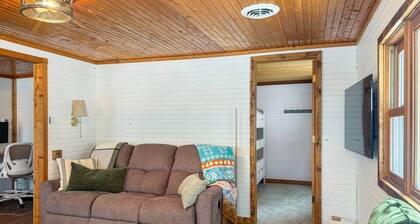 Ultimate Hayward Trailhead Cabin
