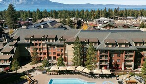 Exterior - Cozy and Enchanting 2-bedroom Resort in Picturesque South Lake Tahoe. (South Lake Tahoe)