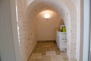 Interior - Prima Stella - Campanile Inn 
Comfortable room in historic building -Locorotondo (Locorotondo)