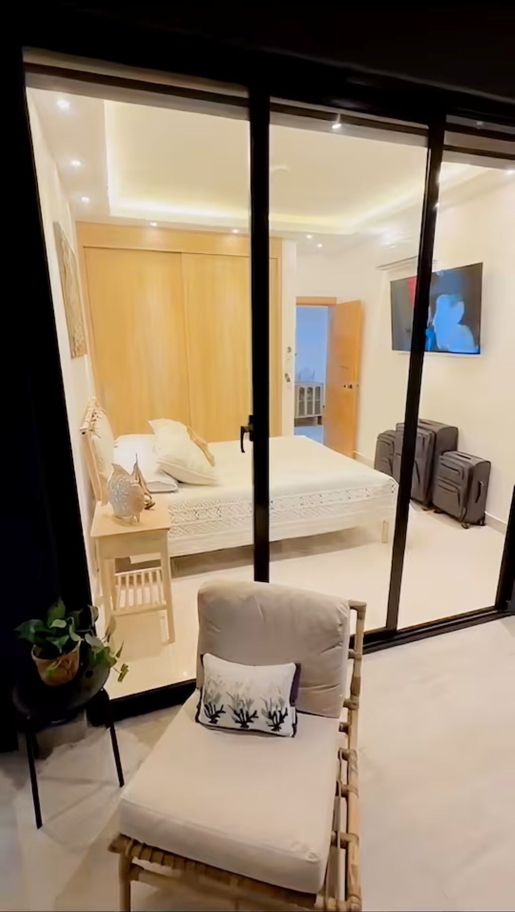 3 chambres, fer et planche à repasser, Wi-Fi gratuit