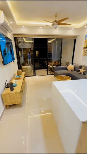Smart TV - 3BR Penthouse in Enchanted Bayahibe, Dominican Republic (Bayahíbe)