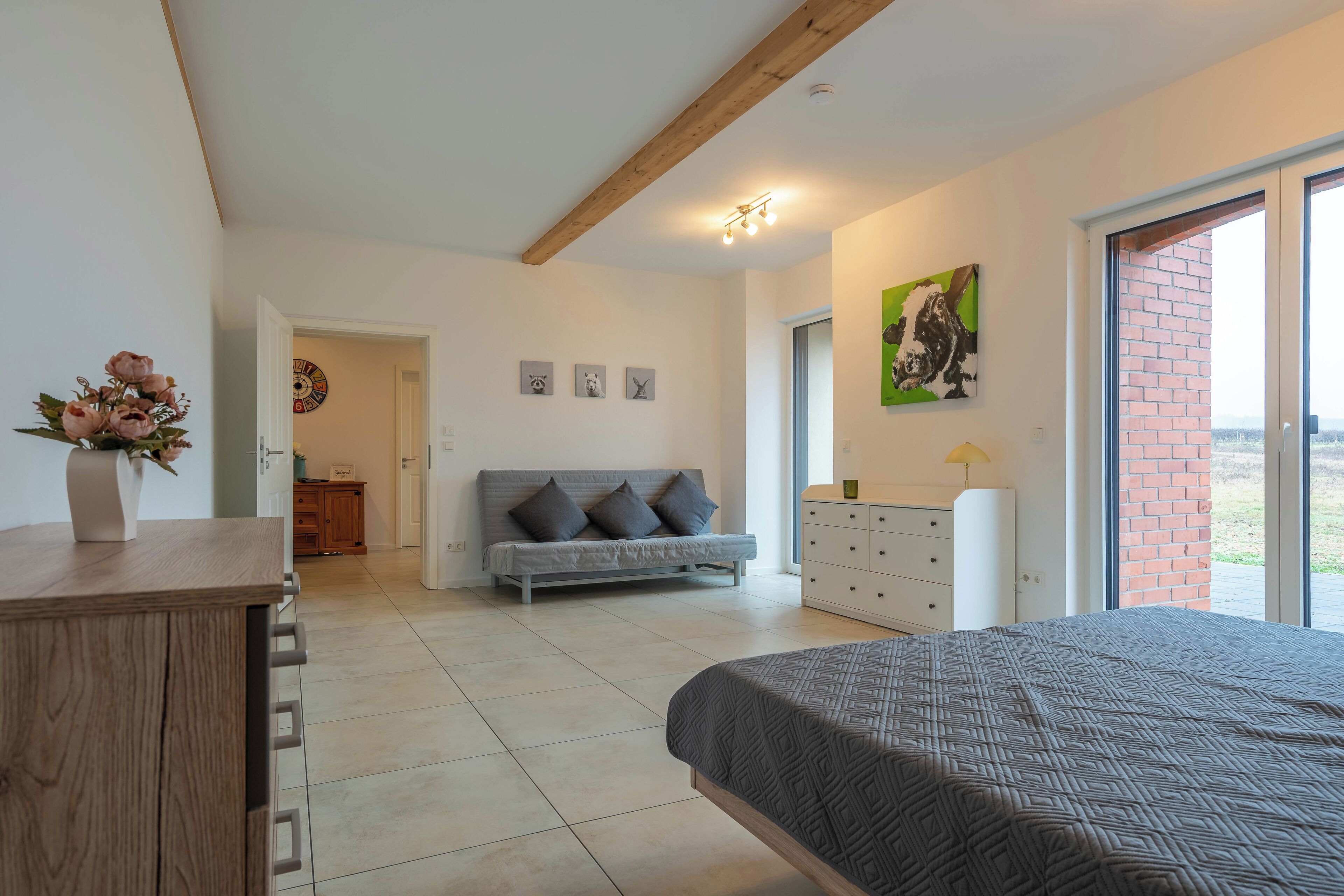 2 Schlafzimmer, Reisekinderbett, kostenloses WLAN, Bettwäsche