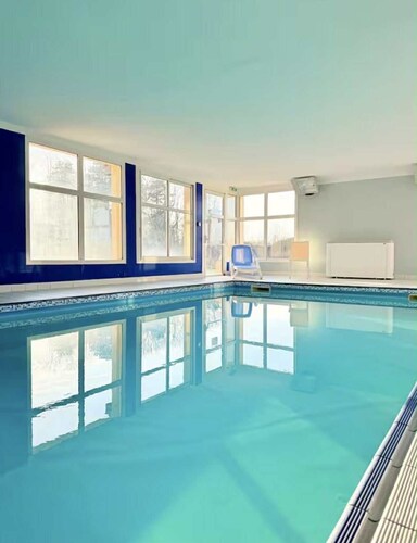 Beaune Green Lodge - Appartement dans une résidence avec sauna et Piscine -