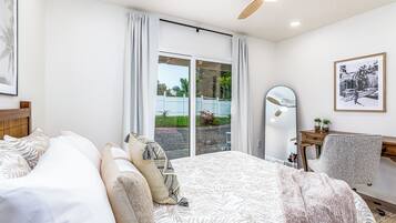 2 bedrooms, desk, iron/ironing board, travel crib