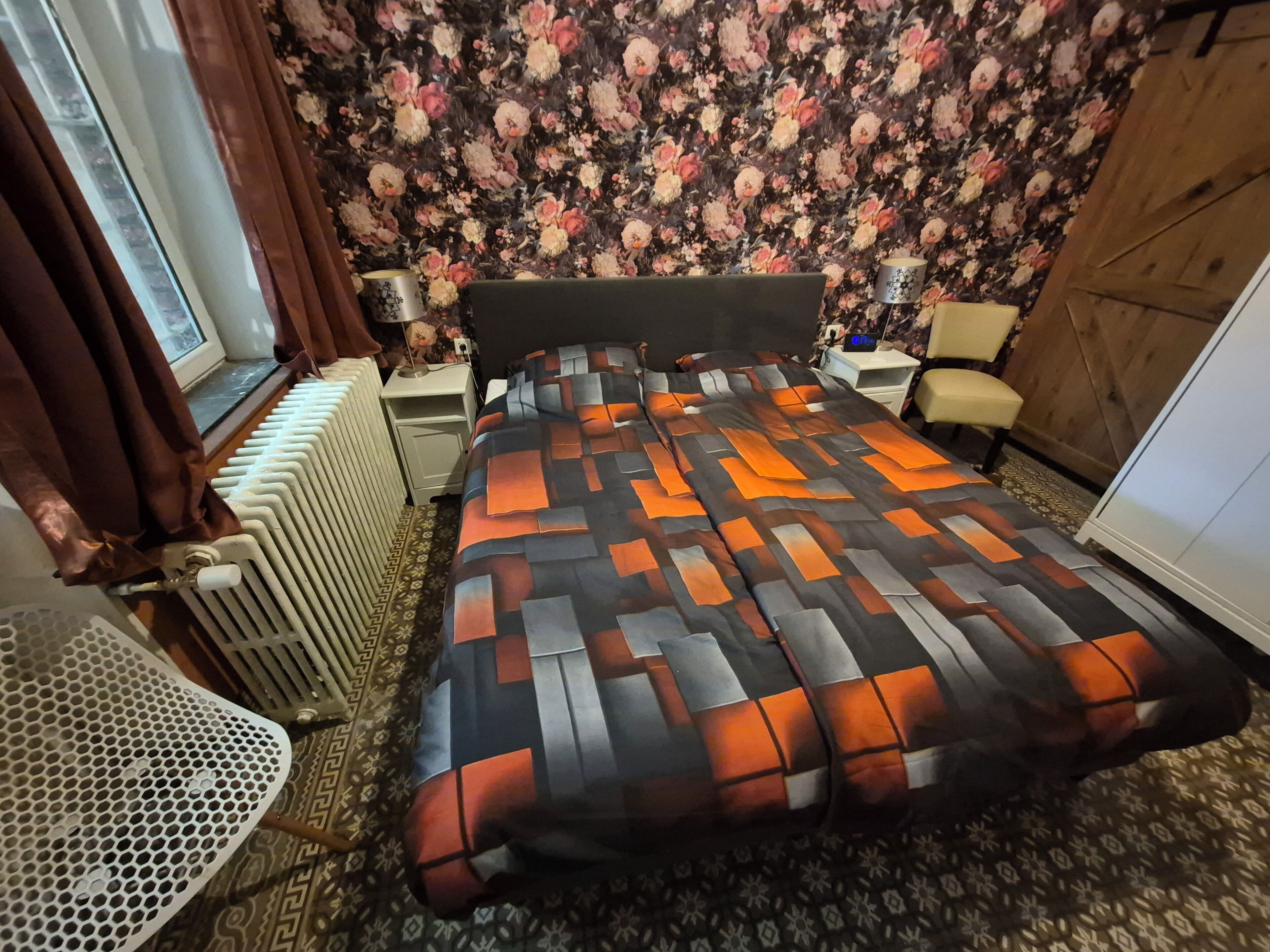 7 chambres, bureau, accès au Wi-Fi (inclus), literie fournie