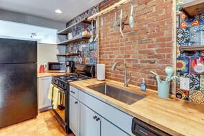 Refrigerador, microondas, parrilla de estufa y lavavajillas 