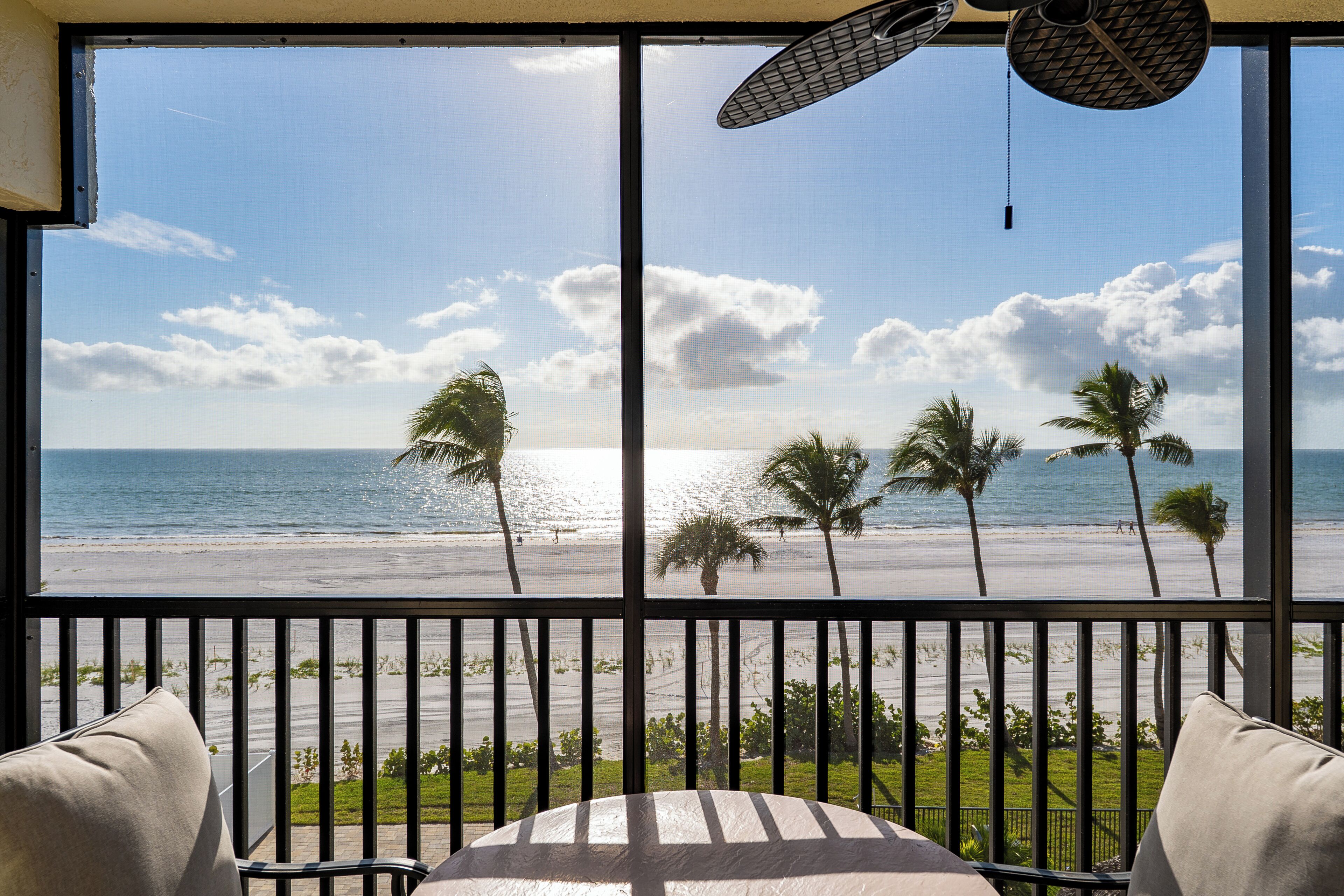 Deluxe-Apartment, Strandblick, Strandnähe | Speisen im Freien