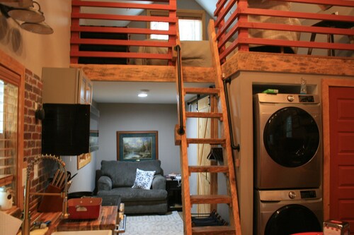 Come stay with us in a cozy, tiny home in the small town of Belton, SC!