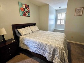 5 makuuhuonetta, työpöytä, silitysrauta/-lauta, ilmainen Wi-Fi