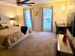 5 bedrooms, desk, iron/ironing board, free WiFi - Comfortable Home Available for Masters Week in Charming Aiken (Aiken)