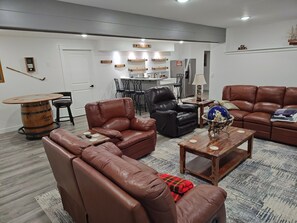 Living area - Newer No-Pet No-Smoking home in quiet family neighborhood Manhattan, KS (Manhattan)