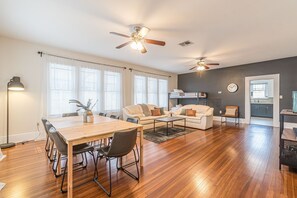 Interior - Downtown NB - 1920 Charmer (New Braunfels)