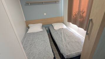 3 Schlafzimmer, Bügeleisen/Bügelbrett