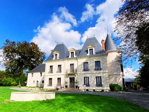 Chambre L’Écrin Végétal – Château, piscine intérieure & spa