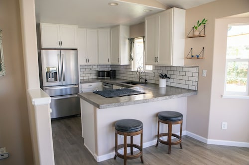 Fruita Getaway - Hot Tub, Pet Friendly, Fenced Backyard, Central Location