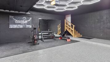 House, Mountain View | Fitness facility