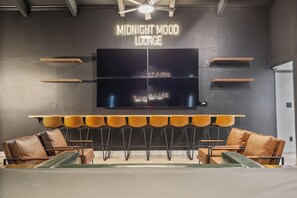 Maison, vue montagne | Intérieur