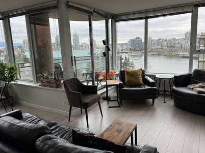 Quiet Area; centre of Vancouver;by False Creek, SeaWall, Casino,BC Stadium,Shops