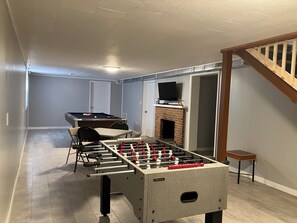 Games room - Joyful Journey- Fabulous Home in Greeneville TN (Greeneville)