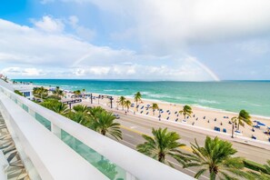 Beach nearby - W Fort Lauderdale Corner Unit w/ Ocean View - Resort Access: 2BR 2BA (Fort Lauderdale)