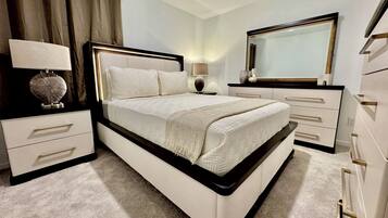 Iron/ironing board, internet, bed sheets