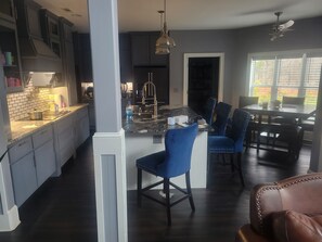 Private kitchen - Spacious 9-bedroom house in lovely Locust Grove with AC (Locust Grove)