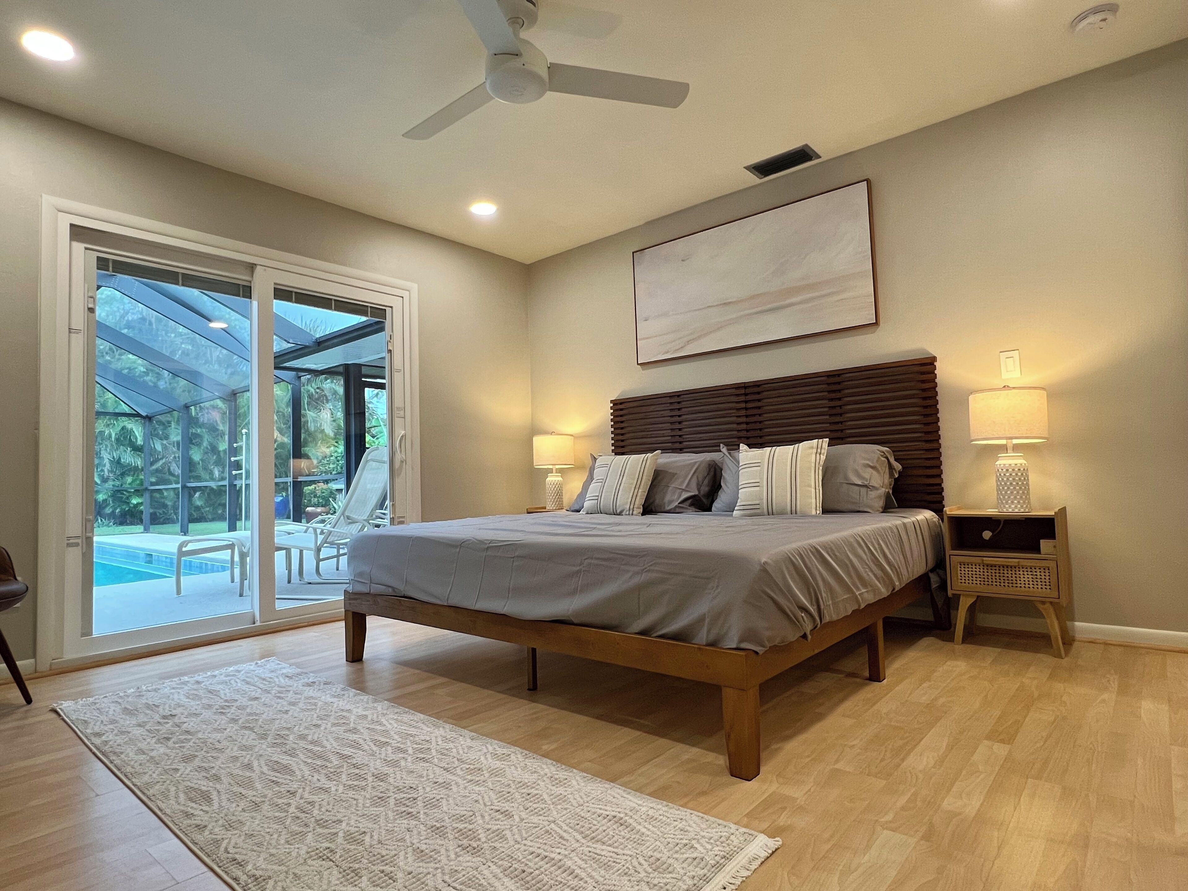 Iron/ironing board, WiFi, bed sheets