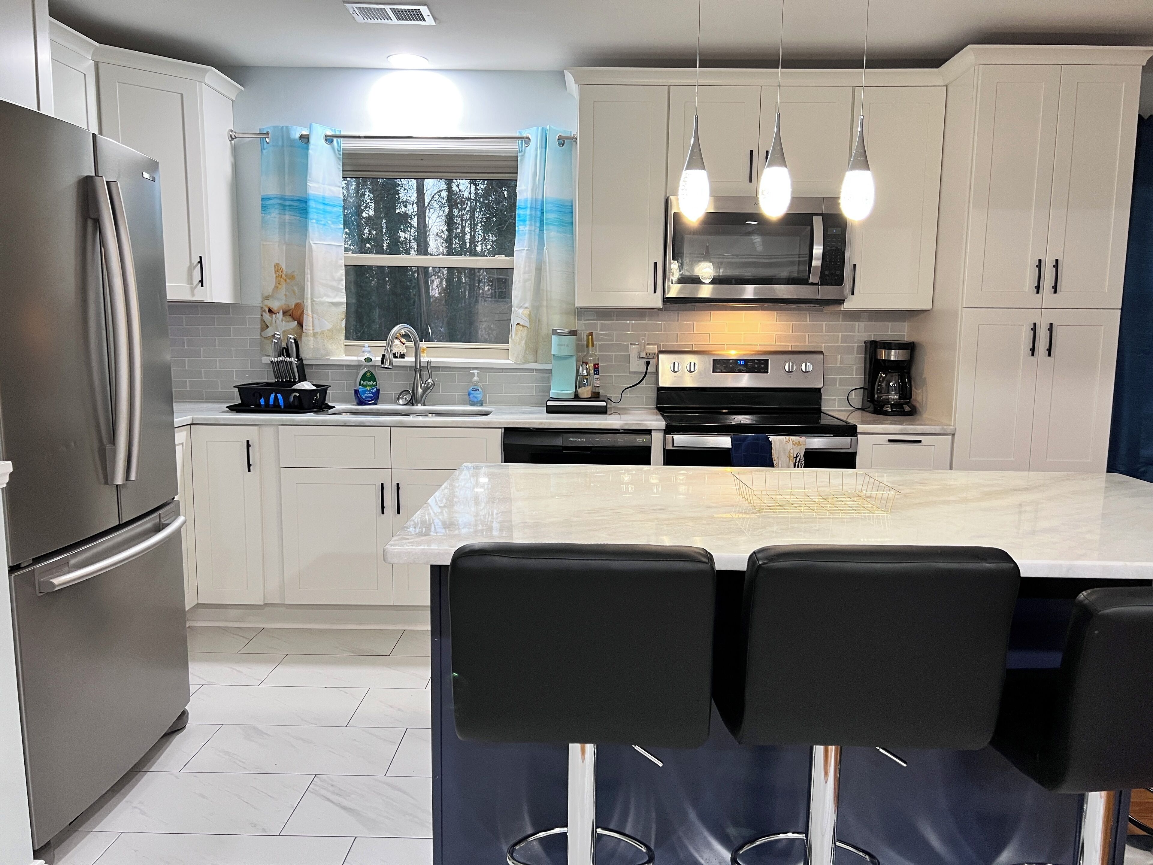 Microwave, oven, stovetop, dishwasher