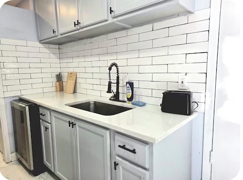 4BR House w/Patio Hangout - Dallas Fort Worth Central Location! 6 Miles to AT&T