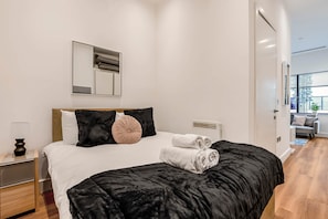 1 bedroom, WiFi - The Cosy Luxe (Slough)