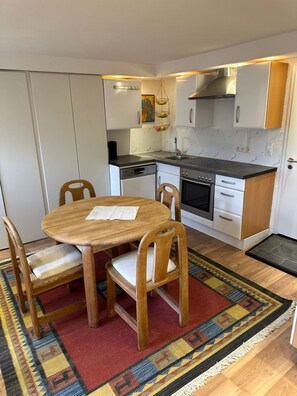 Dining - "In harmony" vacation apartment (Buchen)