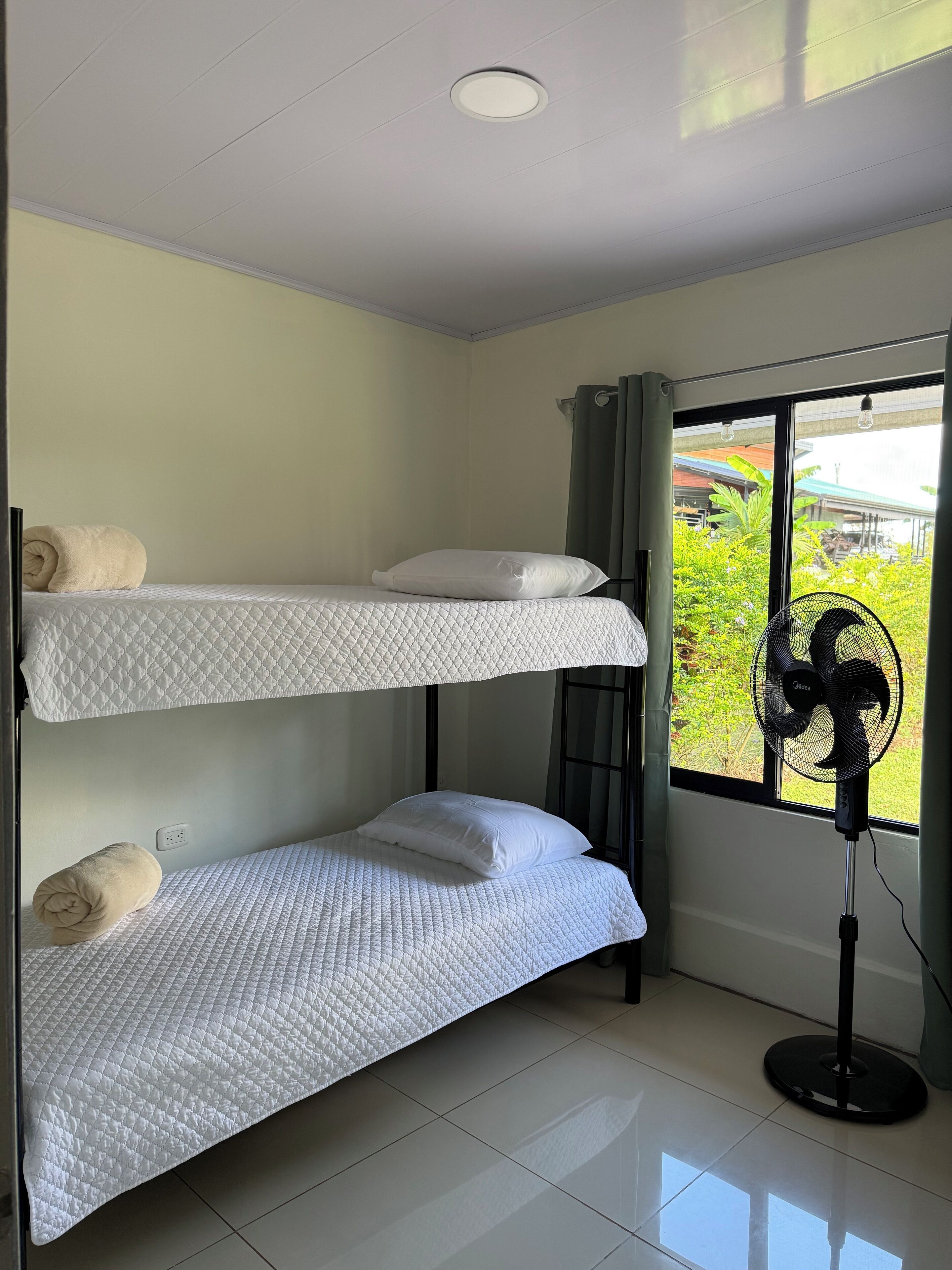 2 chambres, Wi-Fi gratuit, draps fournis