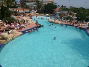 Piscina coperta, piscina all'aperto