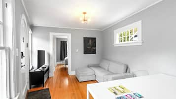 Chambre Double Confort | Coin séjour