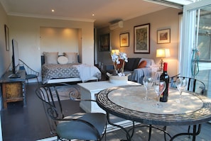 Interior - Apartment in Avalon Beach (Avalon Beach)