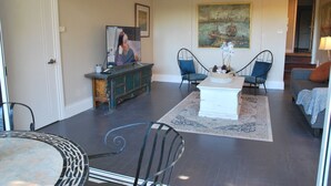 Interior - Apartment in Avalon Beach (Avalon Beach)