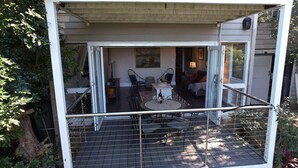Outdoor dining - Apartment in Avalon Beach (Avalon Beach)