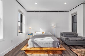 1 habitación, tabla de planchar con plancha, wifi gratis y ropa de cama 
