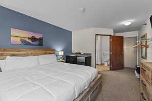 Escrivaninha, ferros/tábuas de passar roupa, Wi-Fi