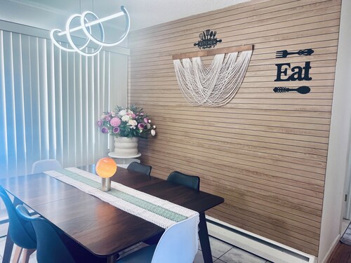 Spacious, cozy 3BR Home-Near CCSU, UConn Health