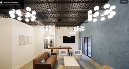 An Upscale Midtown Studio w/ Private Balcony