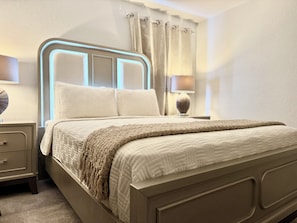 Silitysrauta/-lauta, internet, vuodevaatteet